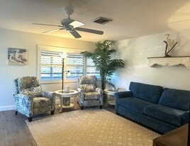 Building Photo - 12 Quails Run Blvd