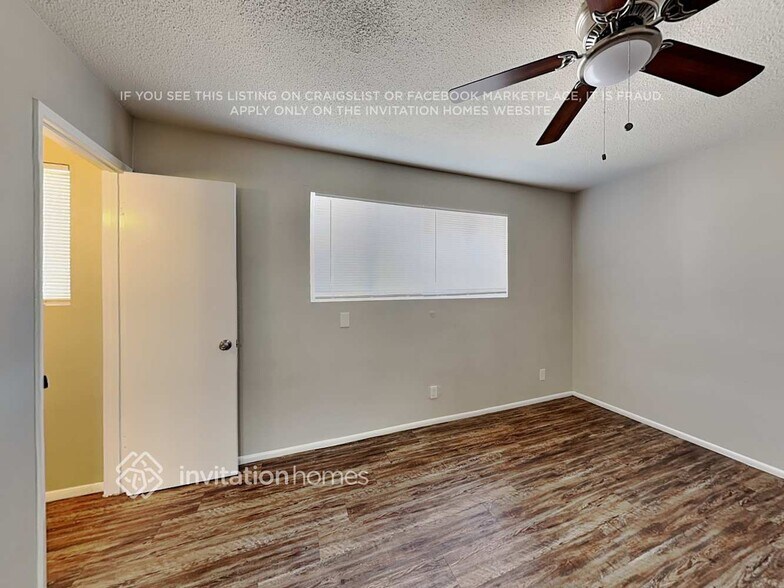 Building Photo - 3146 W Cactus Rd