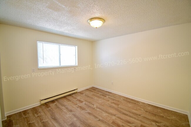 Building Photo - 1244 Maple St