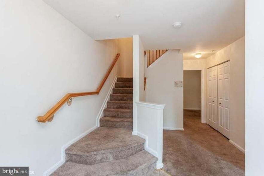 Building Photo - 7836 Canter Ct