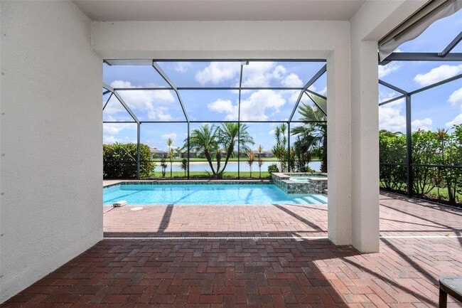 Building Photo - 15145 Spanish Point Dr