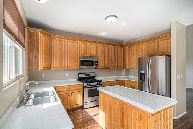 Building Photo - 11884 Swansea Dr