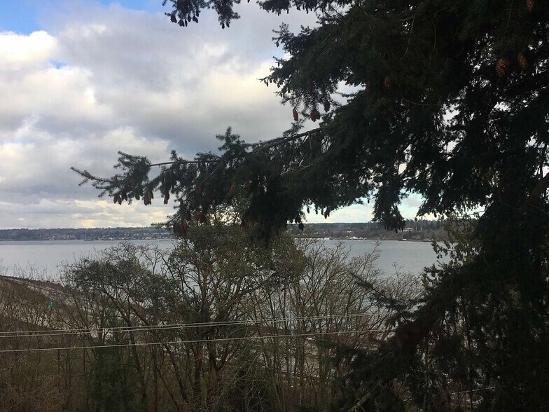 Natural beauty like a new picture every day - 1700 W Sunn Fjord Ln