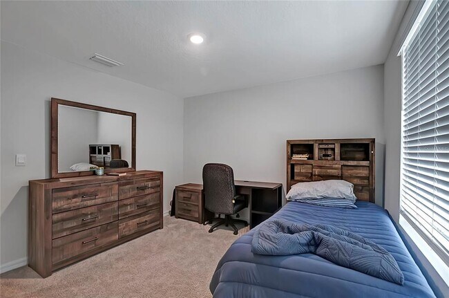 Building Photo - 7737 Rosewood Gdn Lp