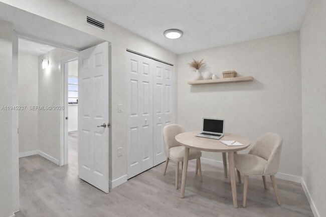 Building Photo - 1811 Jefferson St