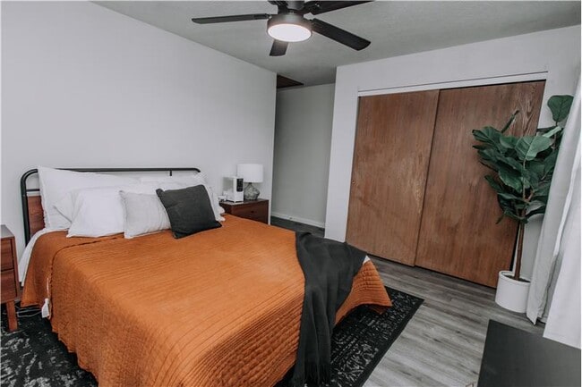 Building Photo - 1930 Independence Rd