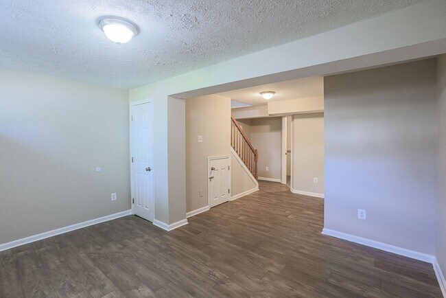 Building Photo - 2509 Merrick Ct