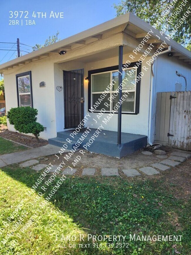 Building Photo - 3972 4th Ave