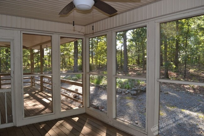 Building Photo - West Garea Area | Home | Unfurnished