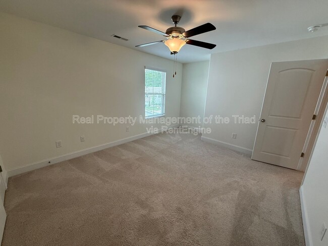 Building Photo - 5741 Marblehead Dr
