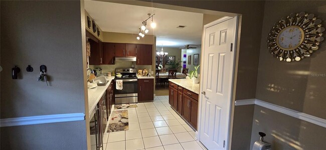 Building Photo - 6104 Bonnie Brook Blvd