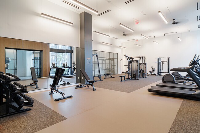 Building Photo - 10505 Deerwood Rd