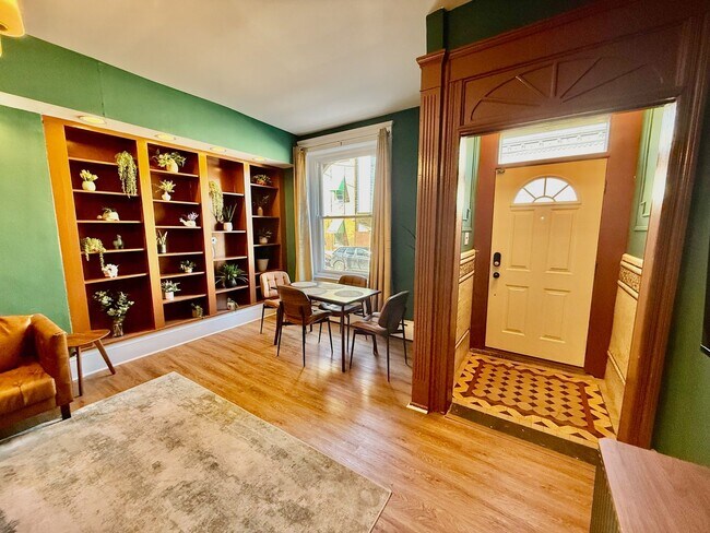 Building Photo - SPACIOUS & MODERN 3 BED/2.5 BA HOUSE w/ AC-Inlaid HARDWOOD Flooring-WASHER/DRYER & Rear PATIO in ...