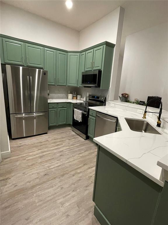 Building Photo - 6741 Breezy Palm Dr