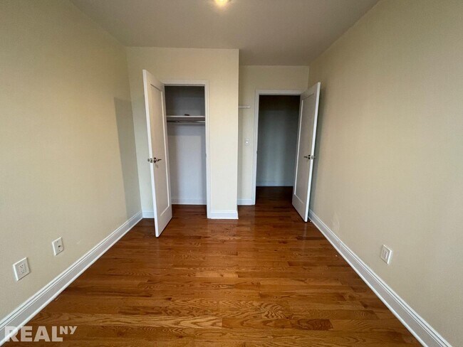 Building Photo - 1520 Saint Nicholas Avenue