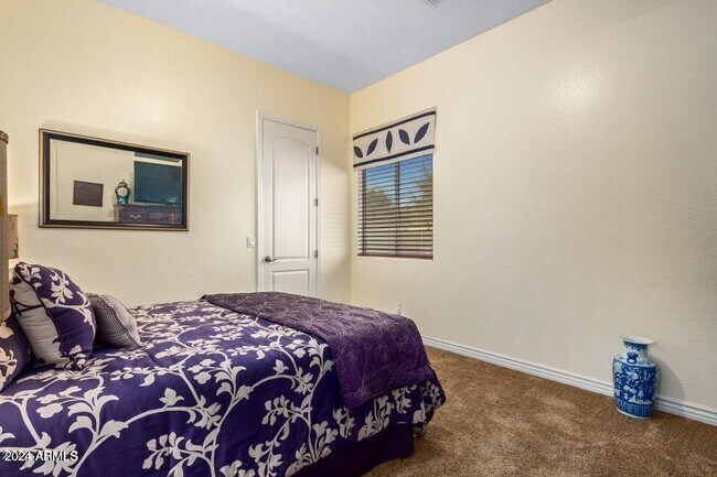 Building Photo - 4590 N 153rd Ave