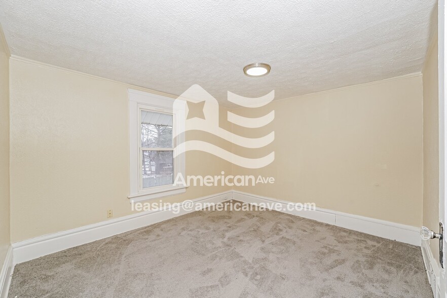 Building Photo - 1494 Preston Ave