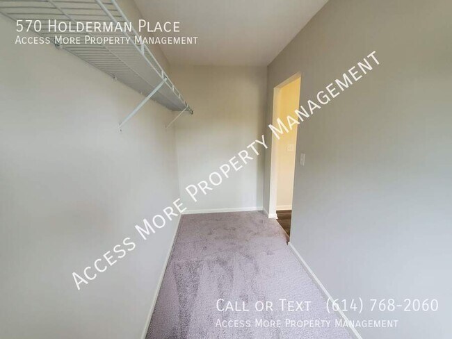 Building Photo - 570 Holderman Pl