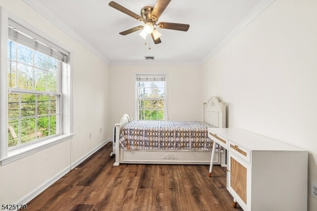 Building Photo - 112 Peapack Rd