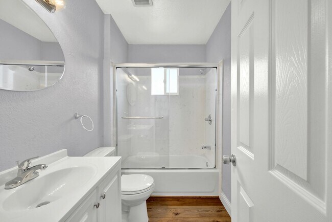 Building Photo - Great 2 Bed 1 Bath House in Vallejo -- AVA...