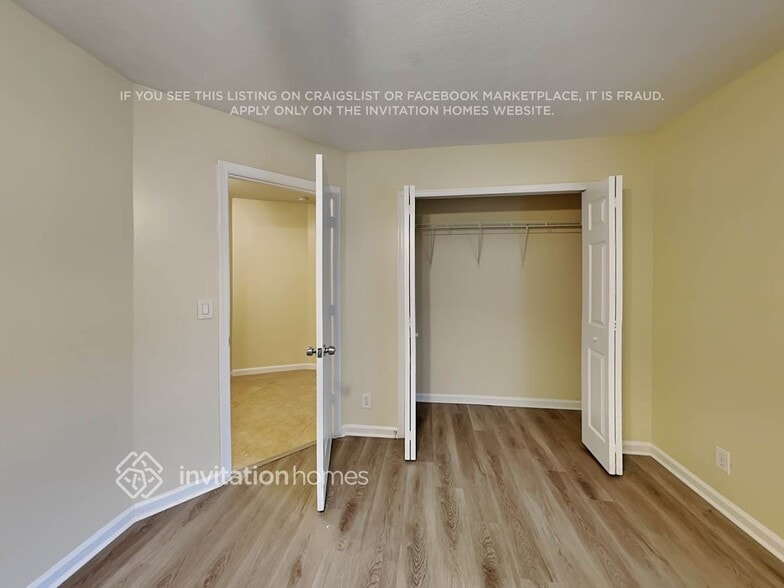 Building Photo - 5111 NW 81st Terrace