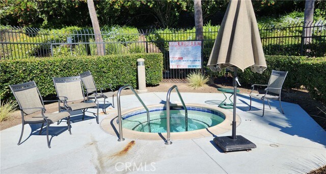 Building Photo - 28193 Via Luis