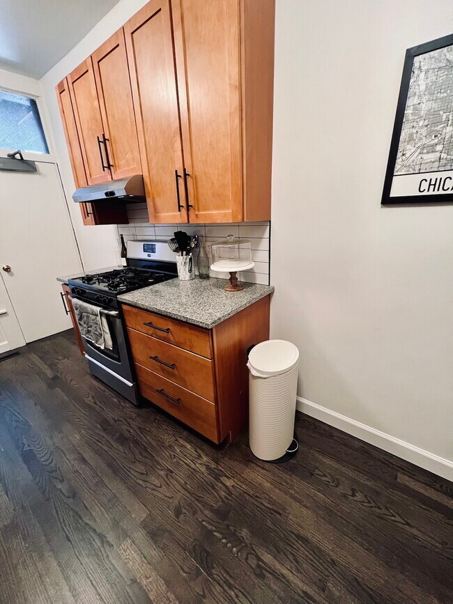 Building Photo - 2944 N Broadway