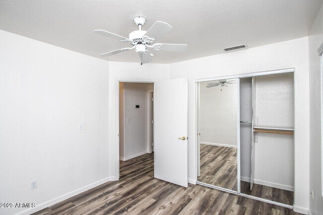 Building Photo - 7549 E Christmas Cholla Dr