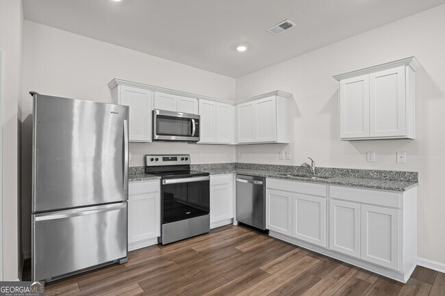 Building Photo - 406 Kings Cross Wy