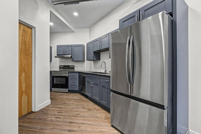 Building Photo - 414 Union St