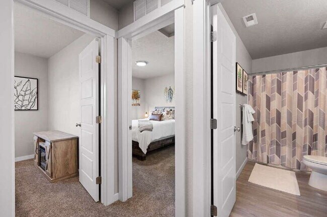 Building Photo - 2476 E Blue Tick St