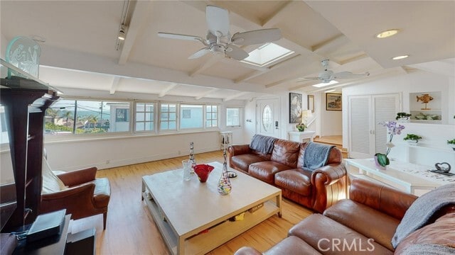 Building Photo - 274 Diamond St