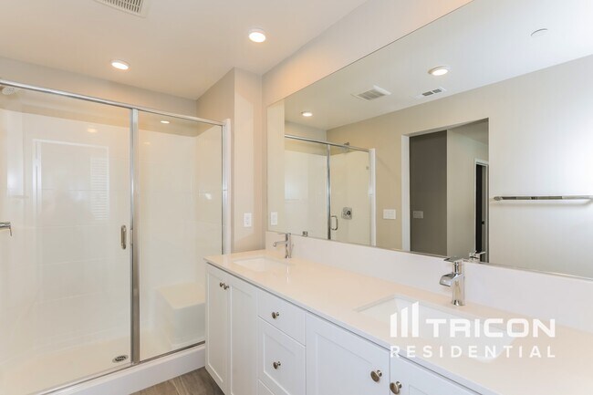 Building Photo - 31675 Willowood Way