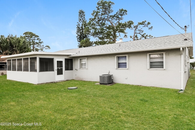 Building Photo - 147 Ramie Ln