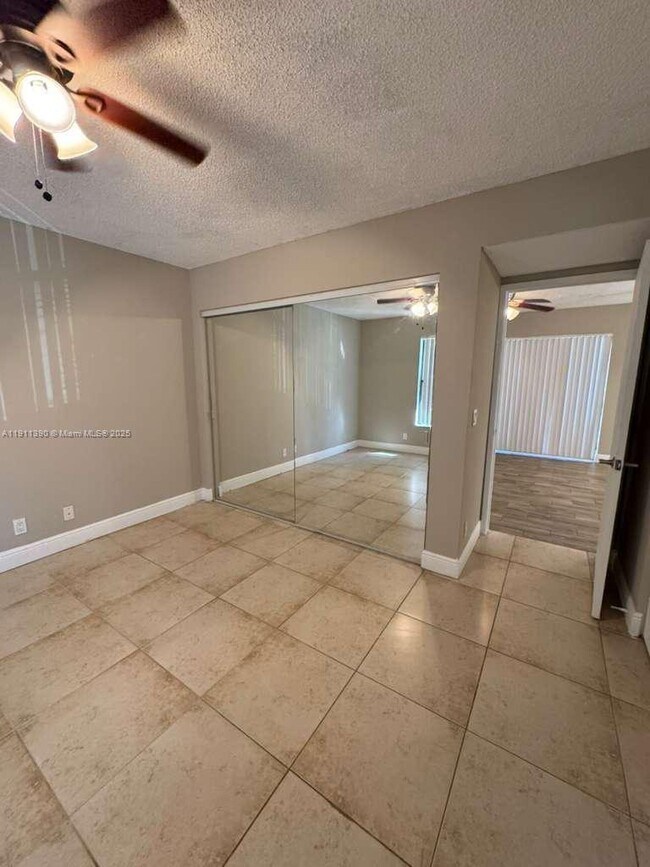 Building Photo - 1580 Windorah Way