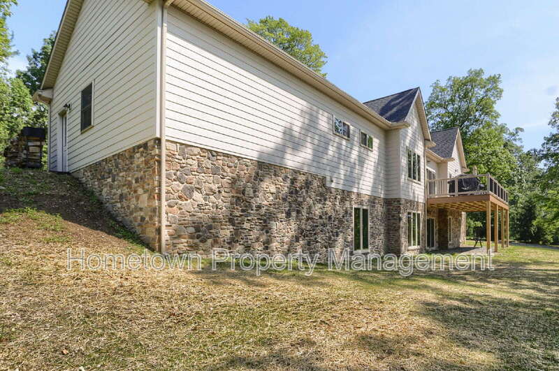 Building Photo - 11409 Weatherstone Dr