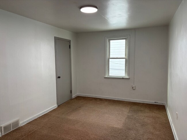 Building Photo - 104 Sewickley Ave