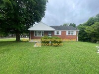 Building Photo - Nashville - Woodbine Area - 3 Bedrooms- I ...
