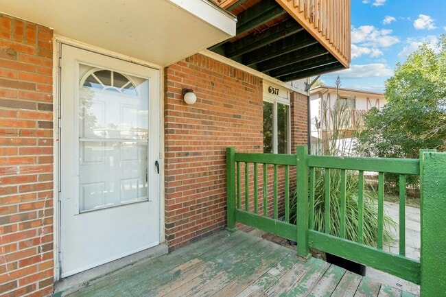 Building Photo - 6317 E 78th Way