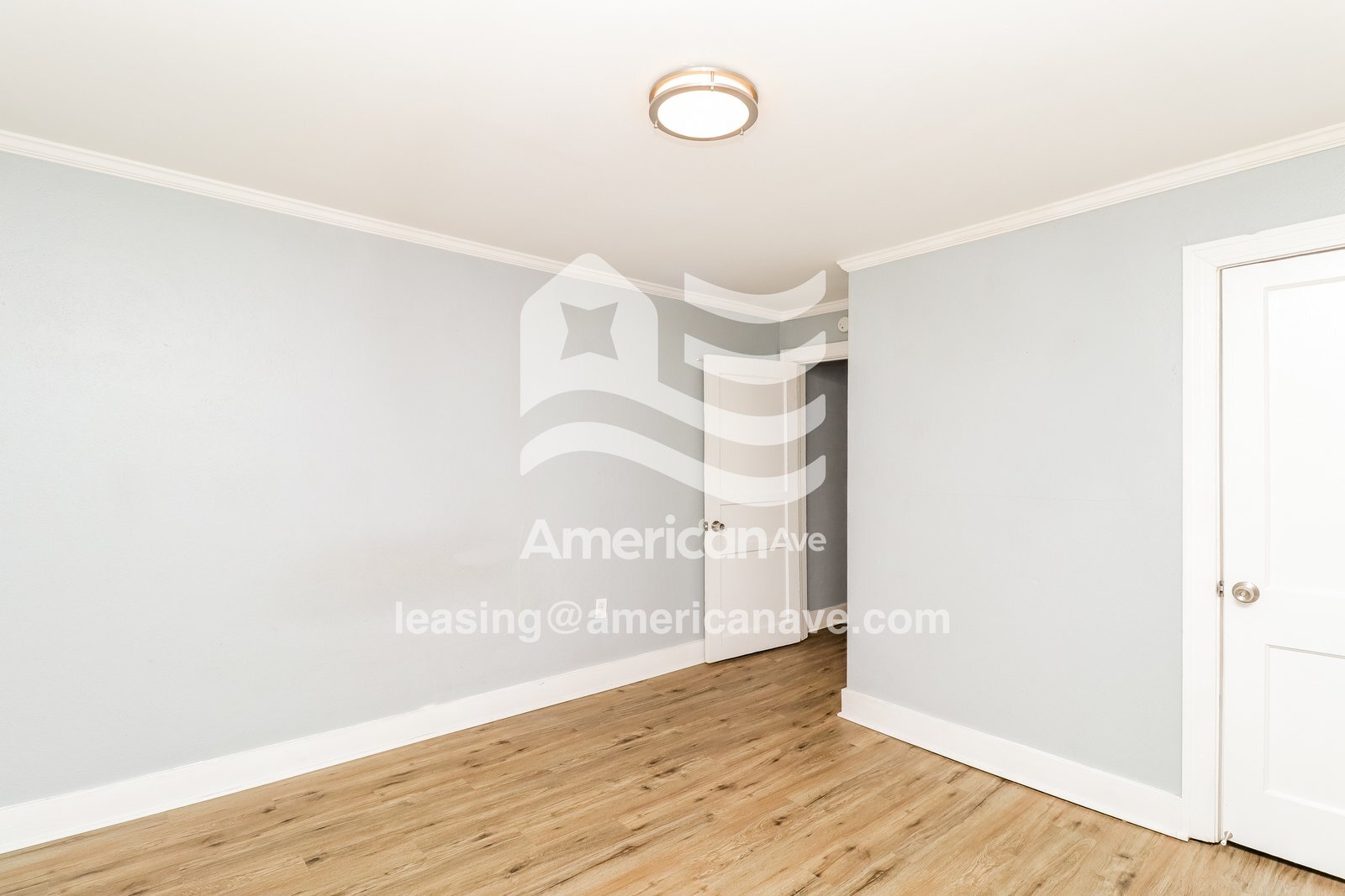 Building Photo - 335 E Ridgeway St