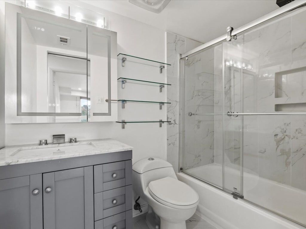 Bathroom 1 - 5608 Bloomfield Dr