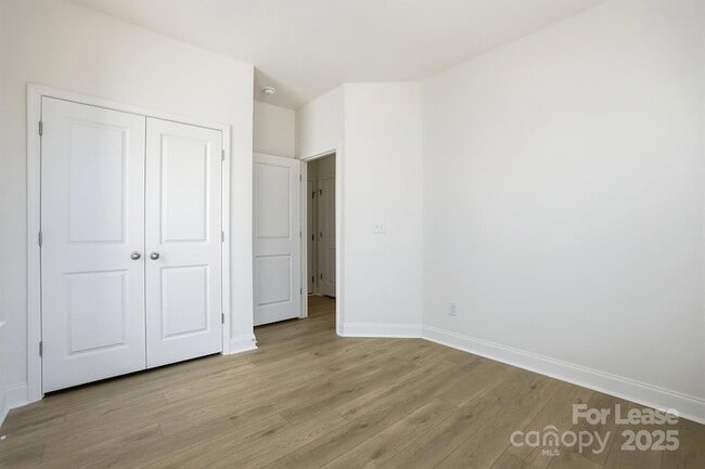 Building Photo - 3224 Drift St