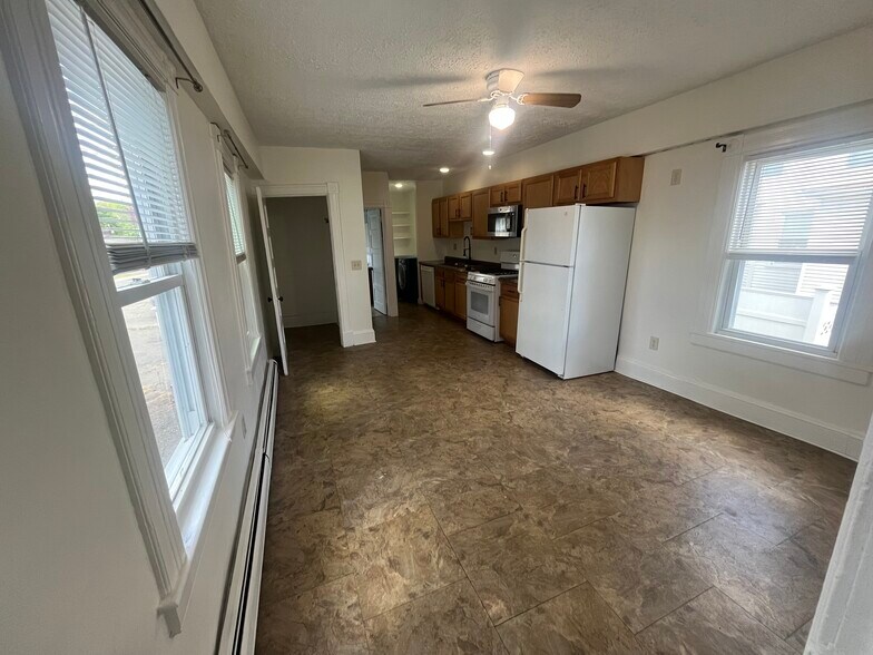 Kitchen - 704 Enfield St