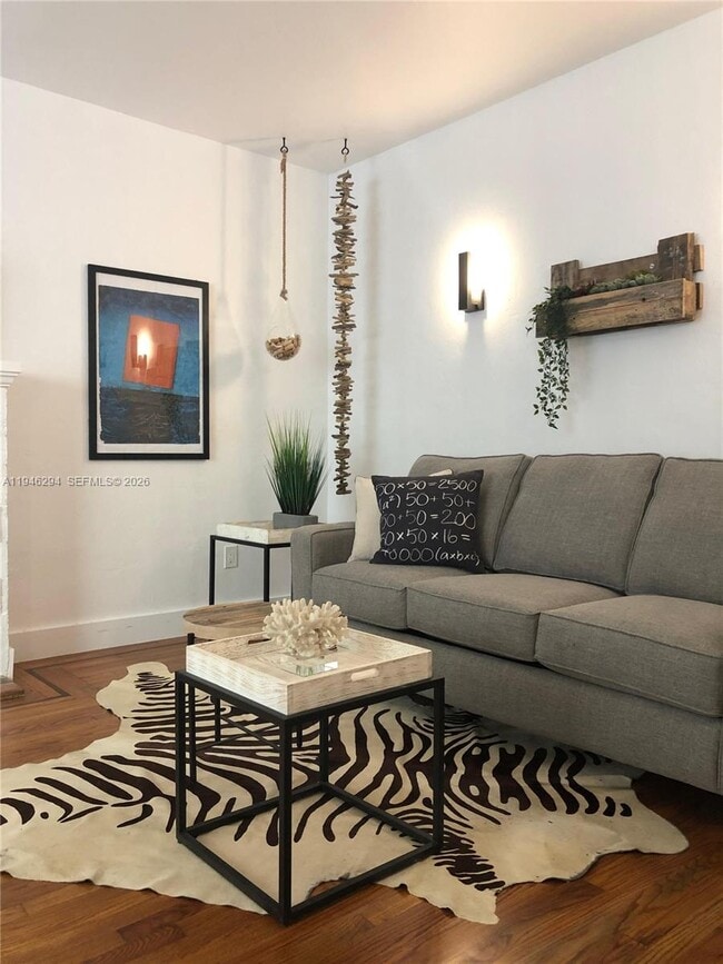 Building Photo - 1524 Euclid Ave