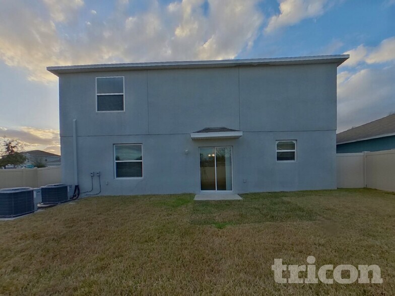 Building Photo - 17138 Sunshine Mimosa St