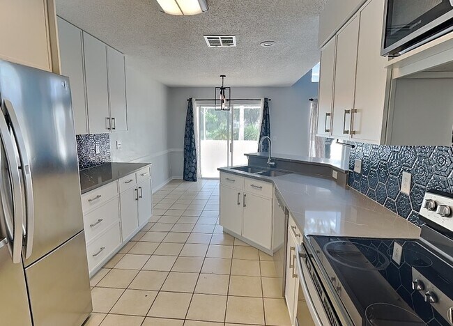 Building Photo - 10935 Rushwood Way