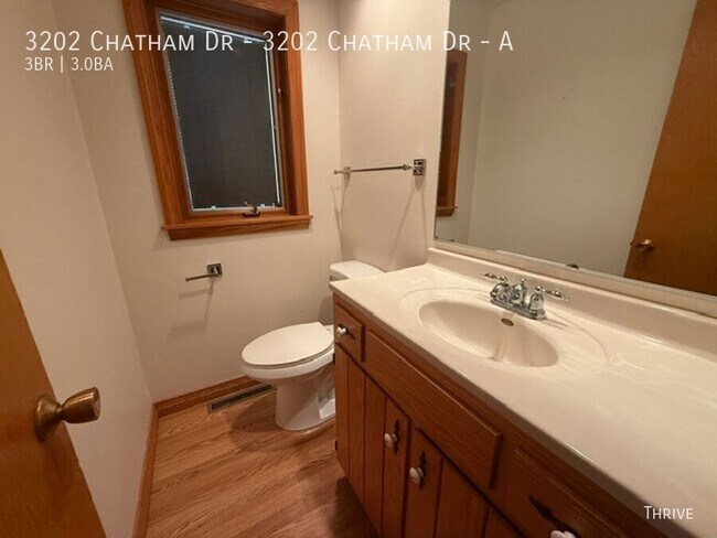 Building Photo - 3202 Chatham Dr
