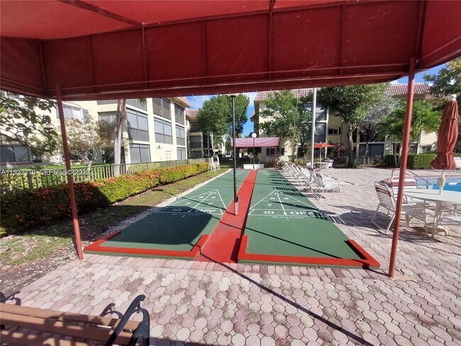 Building Photo - 253 S Cypress Rd