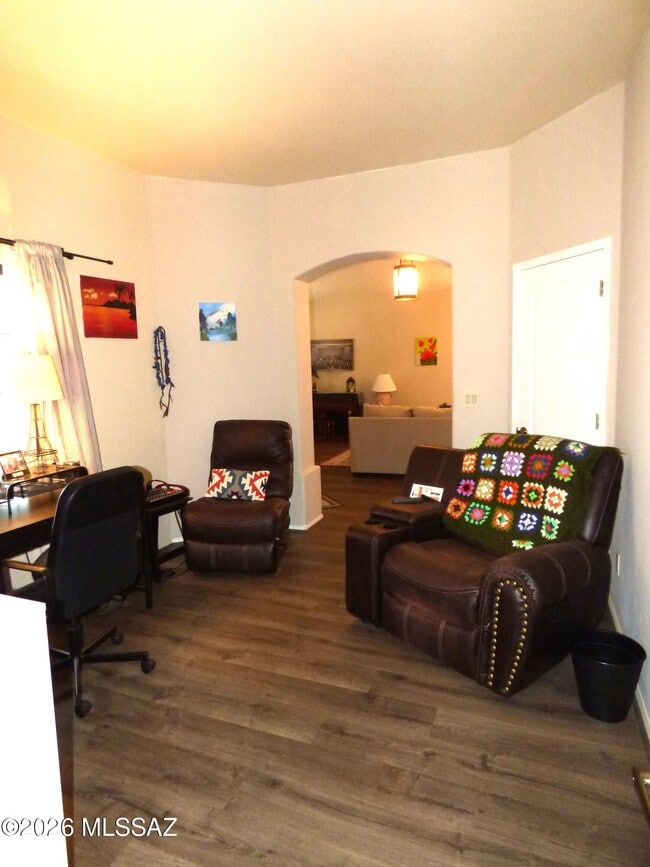 Building Photo - 9853 N Sumter Creek Pl