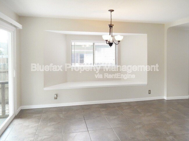 Building Photo - 10482 Tippecanoe